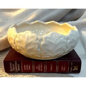 Vtg Antique Monmouth Pottery Cabbage Leaf Creamy White Pottery Planter Bowl